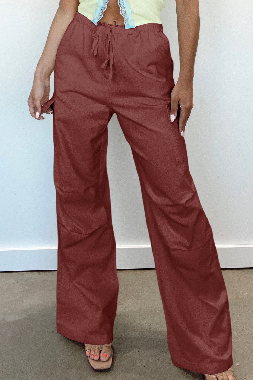 Valdira - Uitlopende cargo broek in mineraal rood