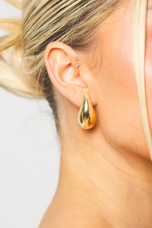 Esmira – Chunky gouden teardrop oorbellen