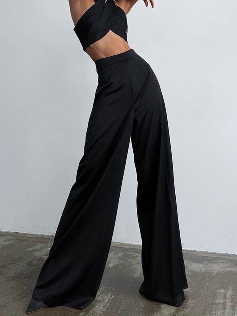 Trenora - Oversized satijnen broek met wijde pasvorm